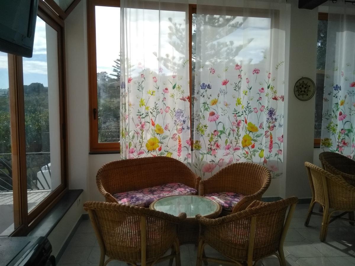 Villa Petrusa 斯特龙博利 外观 照片